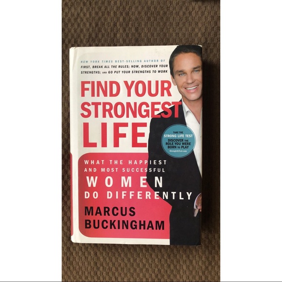 👋🏽DONATING SOON👋🏽 Assortment of books-set of 4 - Picture 7 of 8